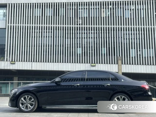 Mercedes-Benz E-class id 4217419 из Китая 10