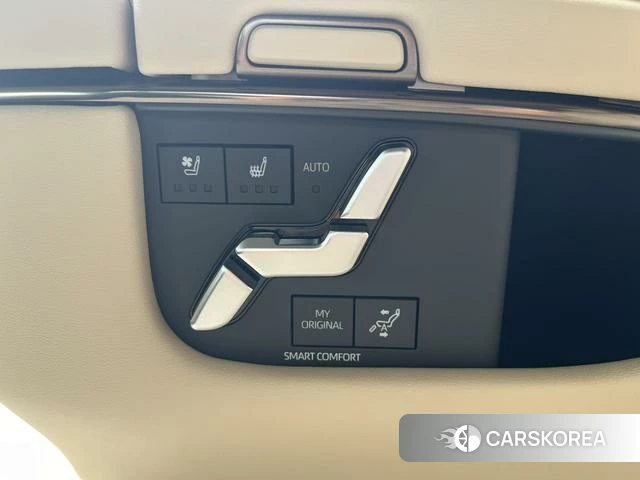 Toyota Elfa id 4254486 из Китая 11