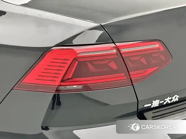 Volkswagen Magotan id 4553648 из Китая 12