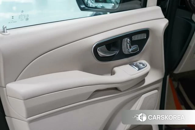 Mercedes-Benz V-class id 4275537 из Китая 15