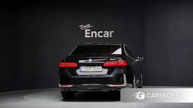 BMW 5 Series (G60) id 3560489 из Кореи 14