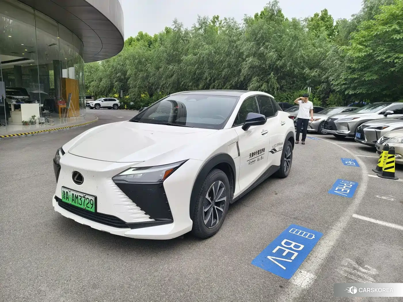 Lexus RZ 2023 Белый из Китая, фото 5