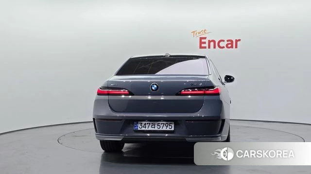 BMW 7 Series (G70) id 4506128 из Кореи 31