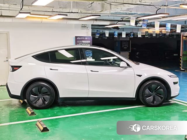 Tesla Model Y id 4213806 из Китая 14
