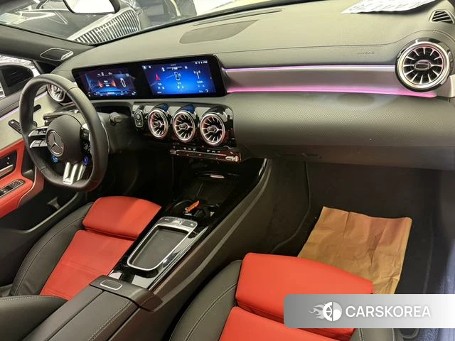 Mercedes-Benz Class A AMG 2025 Серебристо-серый из Китая, фото 6