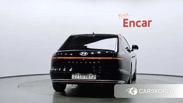 Hyundai Grandeur (GN7) id 3246729 из Кореи 14