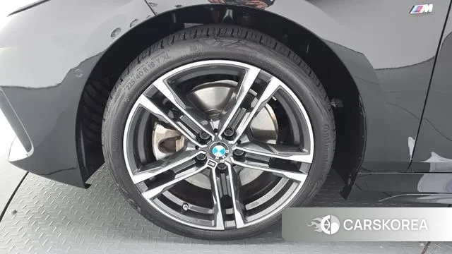 BMW 1 Series (F40) id 3316858 из Кореи 14