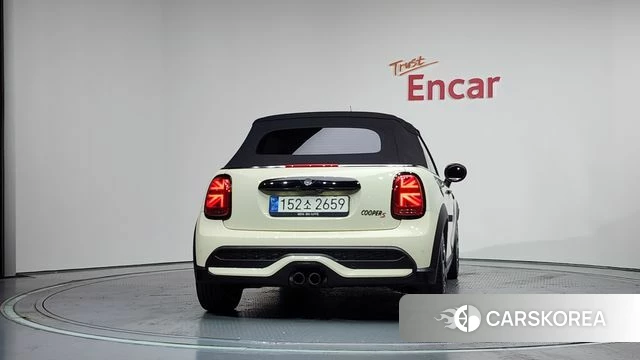 Mini Cooper S Convertible id 4636972 из Кореи 23