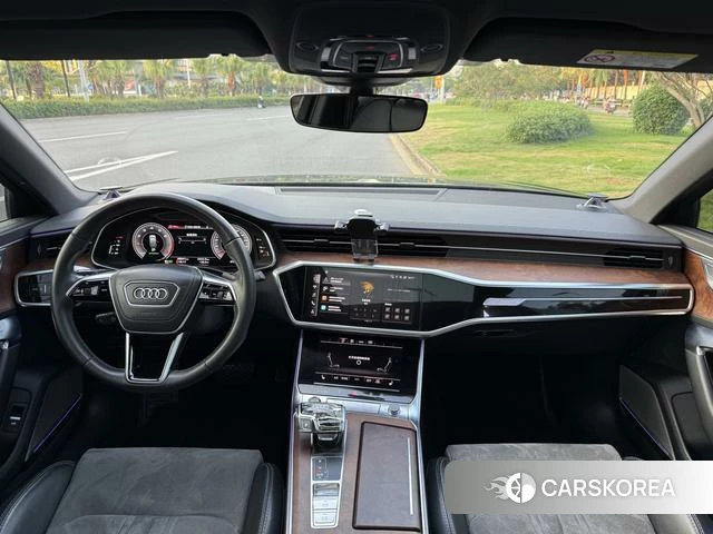 Audi A6L id 4261851 из Китая 10