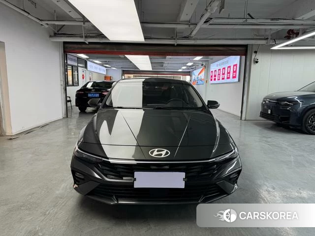 Hyundai Elantra 2024 Темно-серый из Китая, фото 6