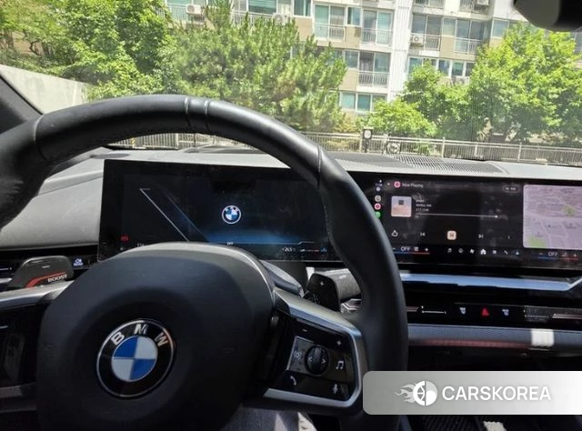 BMW 5 Series (G60) 2024 Белый из Кореи, фото 4