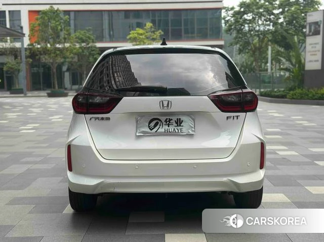 Honda Fit id 4278494 из Китая 9