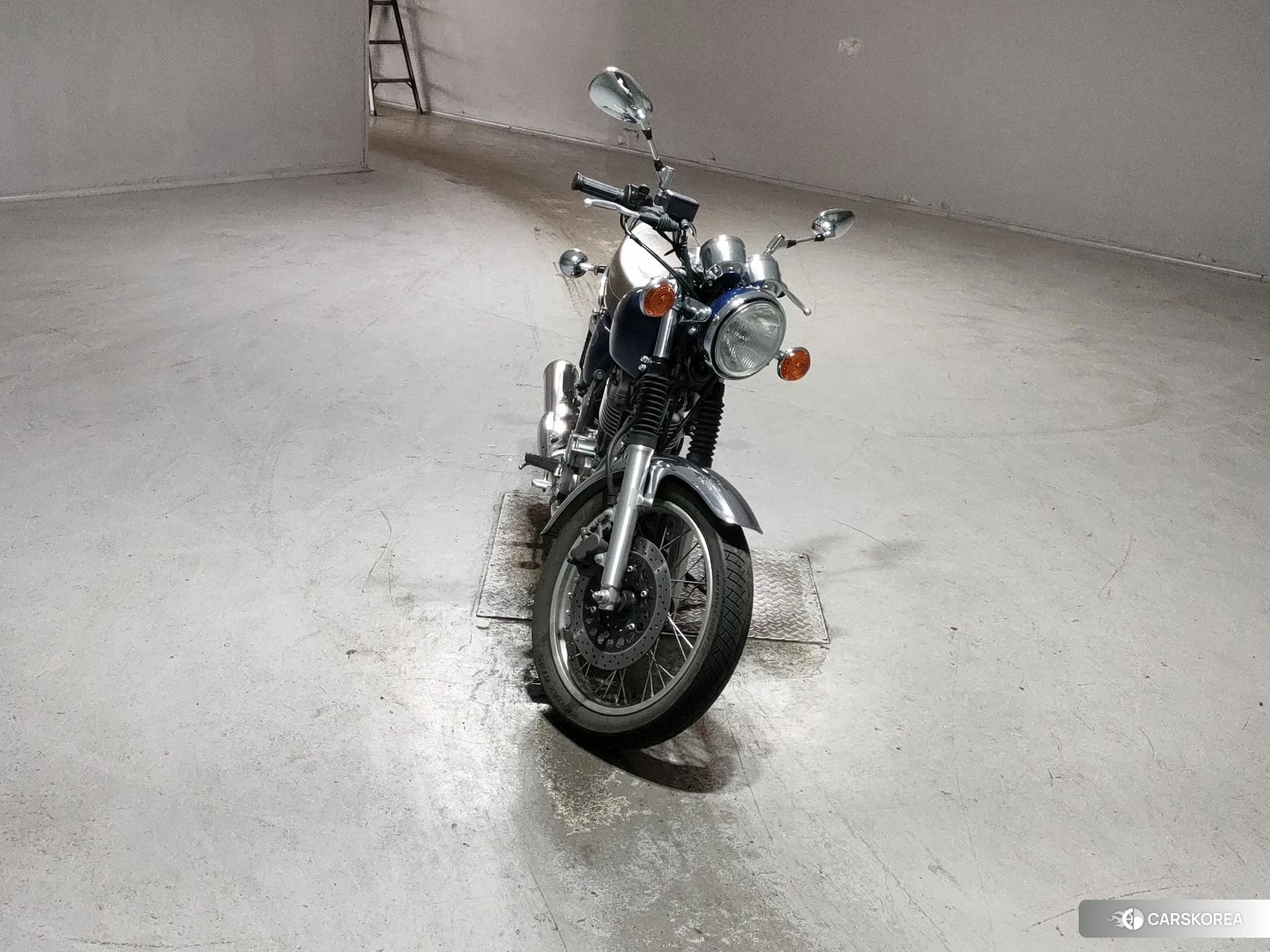 Yamaha SR 400 2021 из Японии