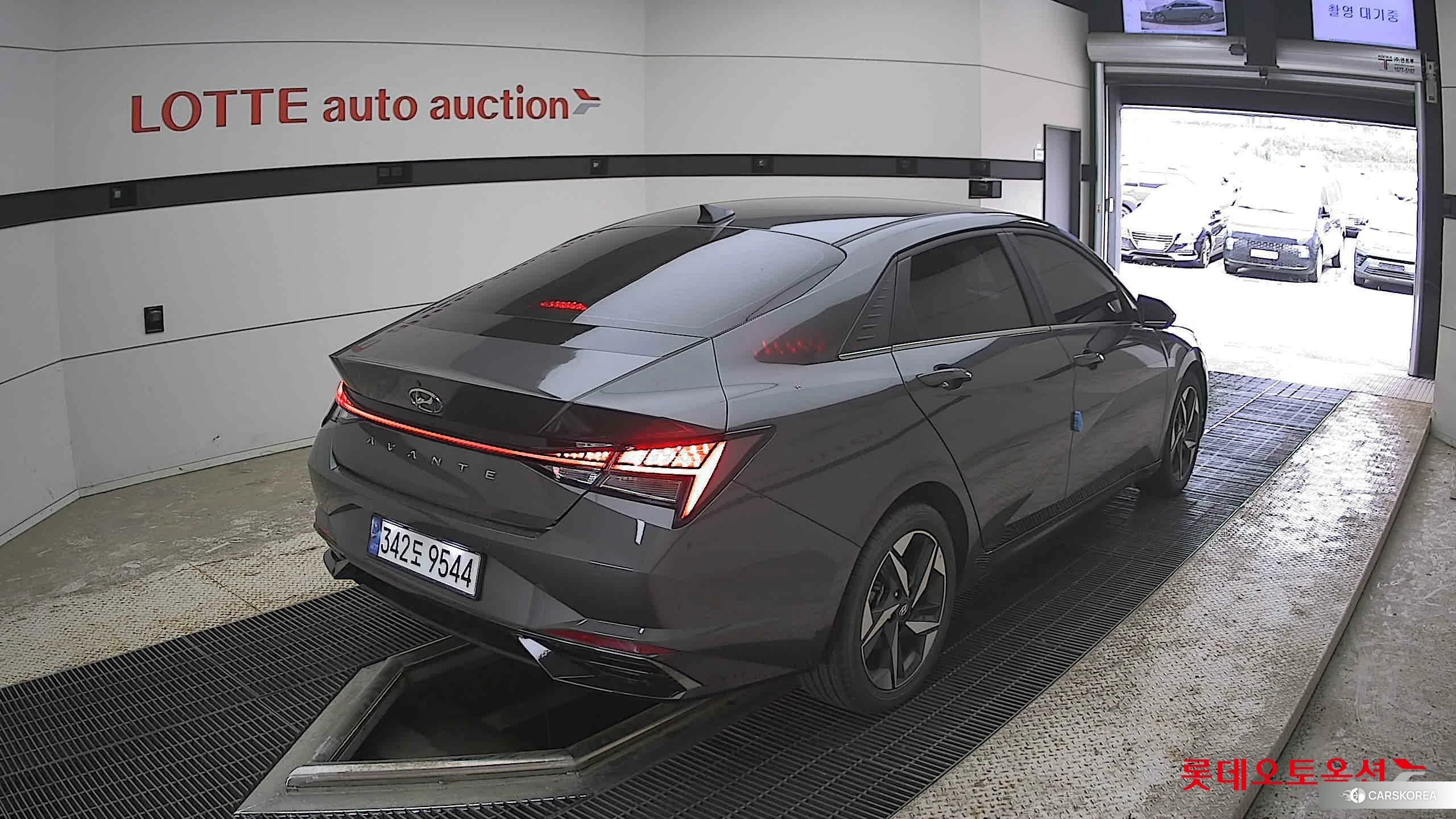 Hyundai Avante id 4347319 из Кореи 32