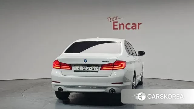 BMW 5 Series (G30) id 3760760 из Кореи 14