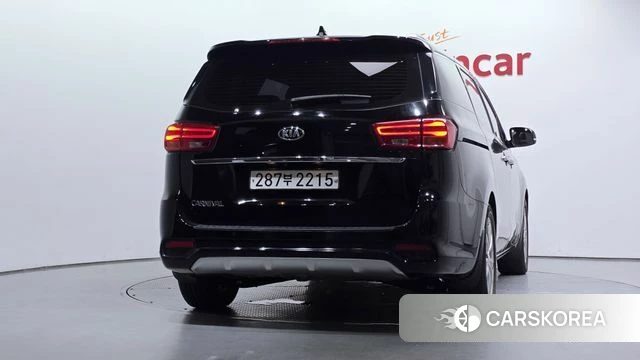Kia The New Carnival id 4667142 из Кореи 14