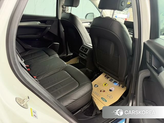 Audi Q5L id 4260791 из Китая 7
