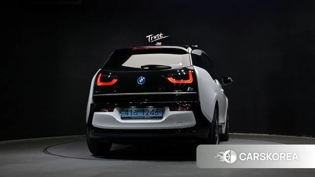 BMW i3 id 4304891 из Кореи 25