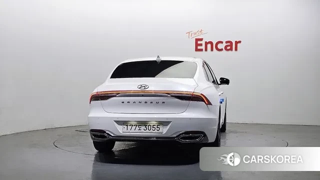 Hyundai The New Grandeur IG Hybrid id 3534396 из Кореи 14