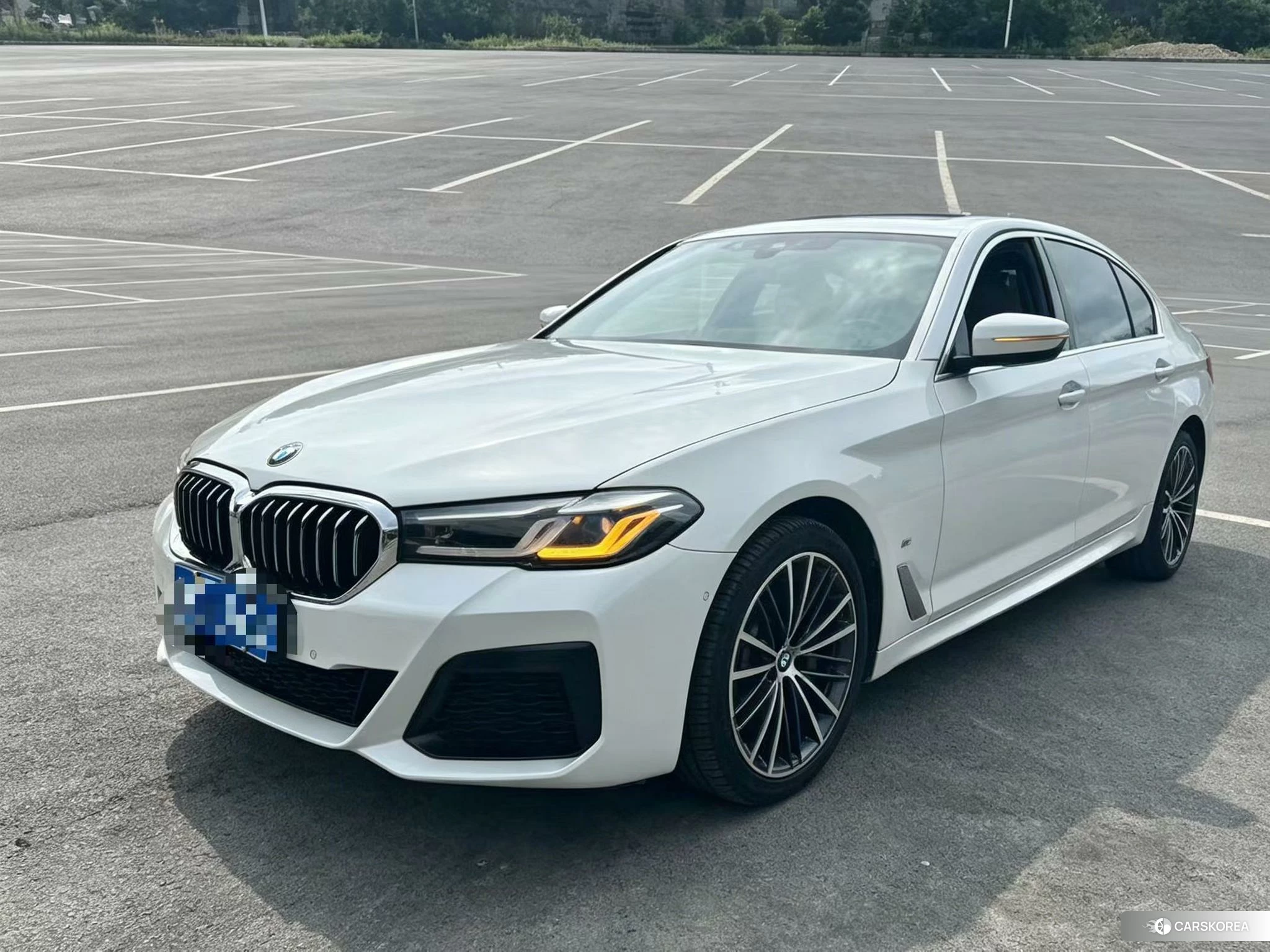 BMW 5 series 2021 Белый из Китая, фото 4