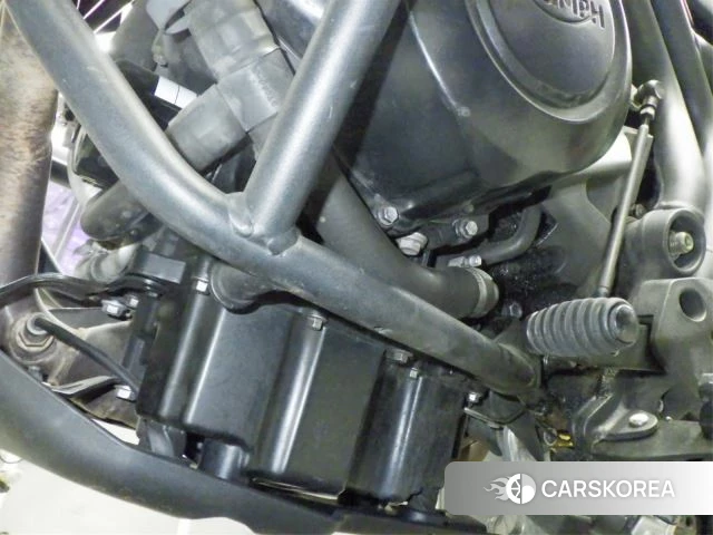 Engine photo