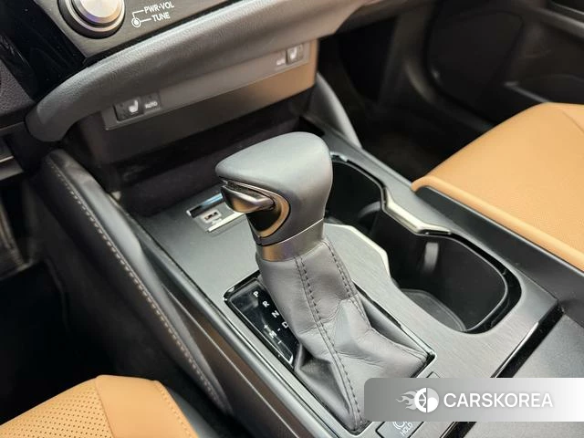 Lexus ES id 4278898 из Китая 18