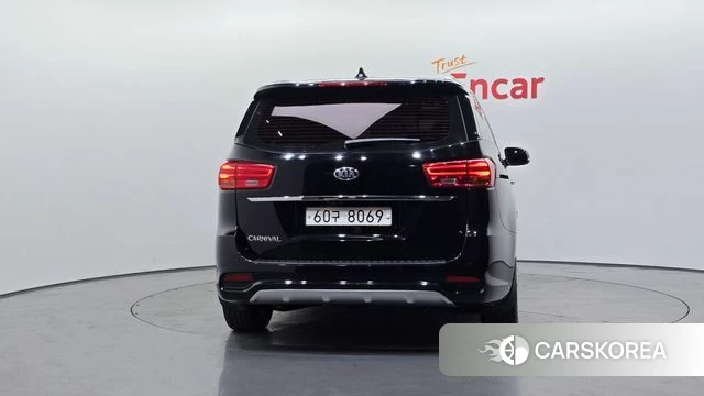 Kia The New Carnival id 4490981 из Кореи 29