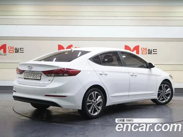 Hyundai Avante AD id 2662657 из Кореи 14