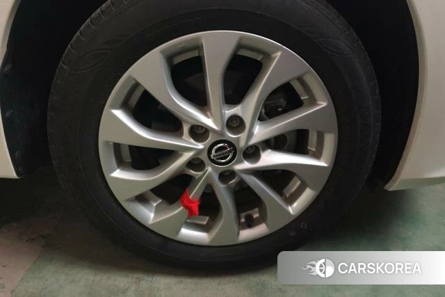 Nissan Xuan Yi id 3927103 из Китая 11