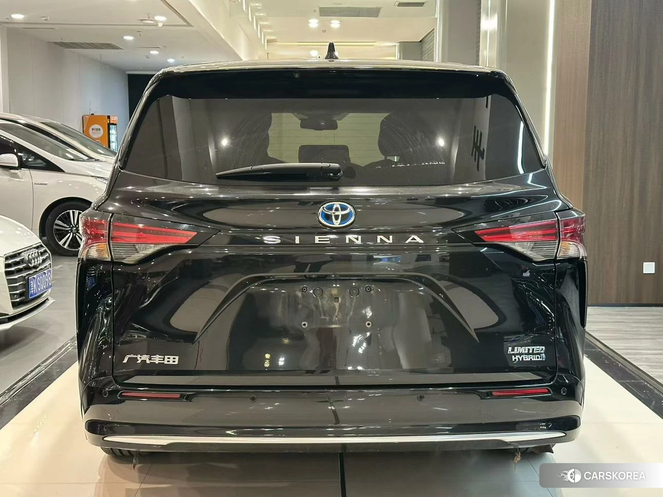 Toyota Saina 2023 Черный из Китая, фото 4