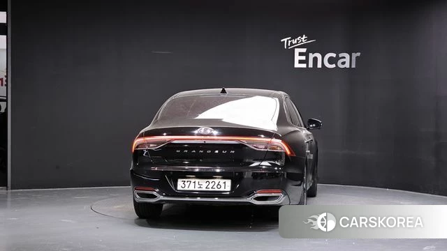 Hyundai The New Grandeur IG Hybrid id 4855705 из Кореи 30