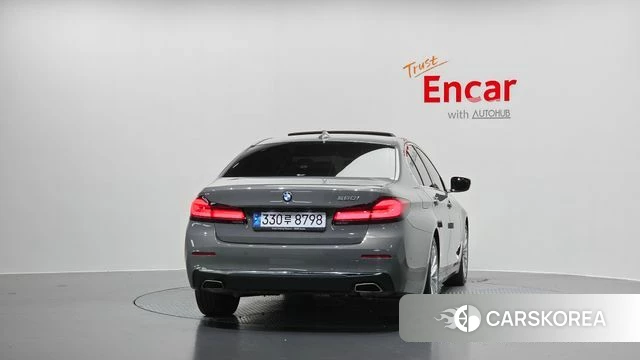 BMW 5 Series (G30) id 3840120 из Кореи 14