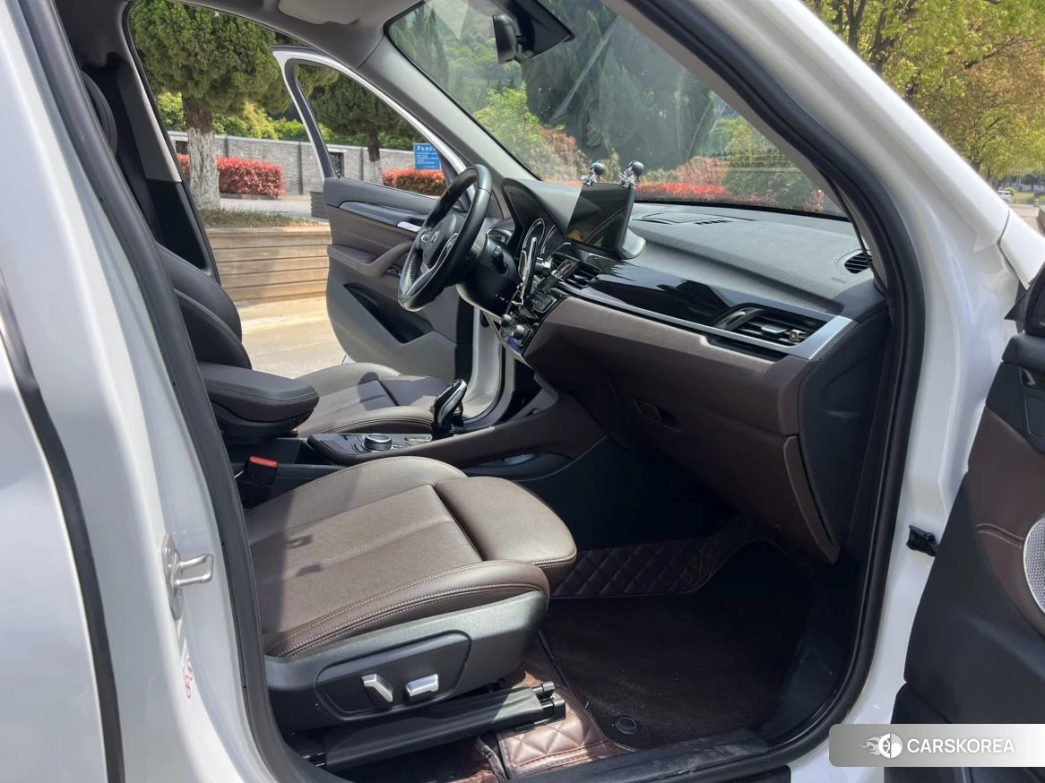 BMW X1 id 4498700 из Китая 12