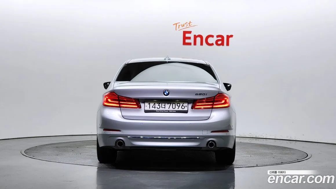 BMW 5 Series (G30) id 1890198 из Кореи 14