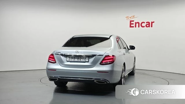 Mercedes-Benz E-Class W213 id 4188204 из Кореи 26