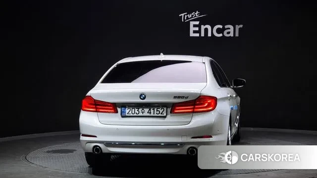 BMW 5 Series (G30) id 3034174 из Кореи 14