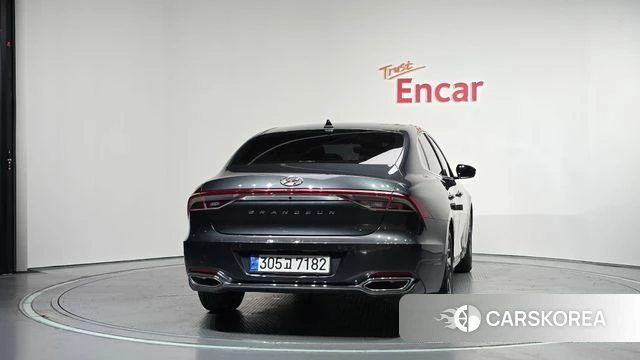 Hyundai The New Grandeur IG Hybrid id 4642144 из Кореи 31