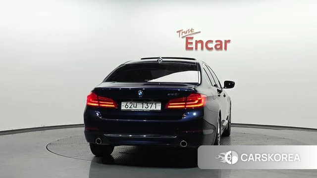 BMW 5 Series (G30) id 3966093 из Кореи 14