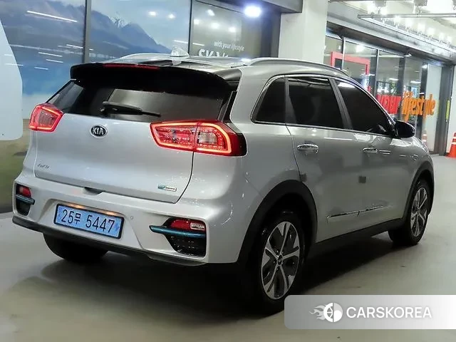 Kia Niro EV id 3522525 из Кореи 14
