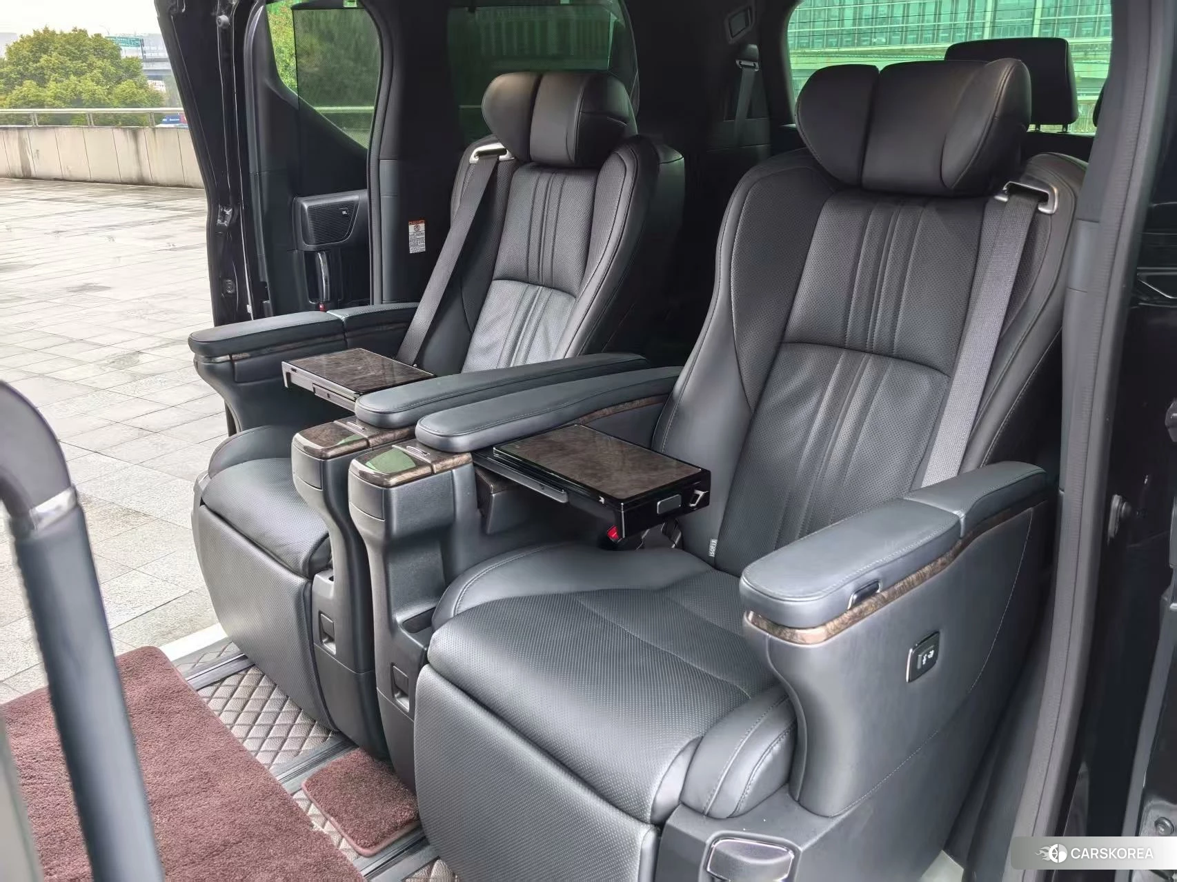 Toyota Alphard id 4467387 из Китая 14