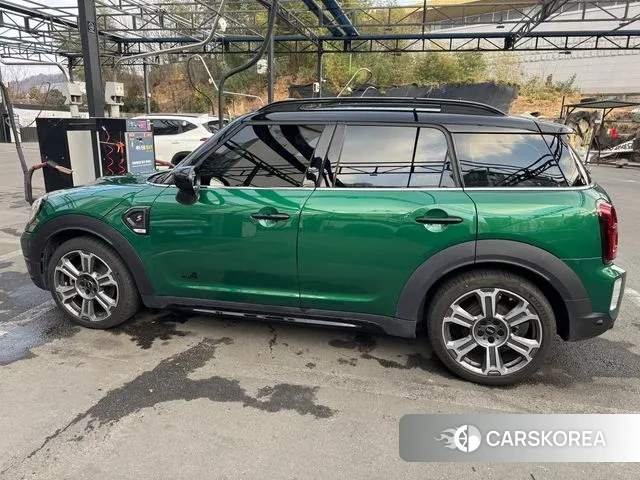 Mini Cooper S Countryman 2023 Зеленый из Кореи, фото 6