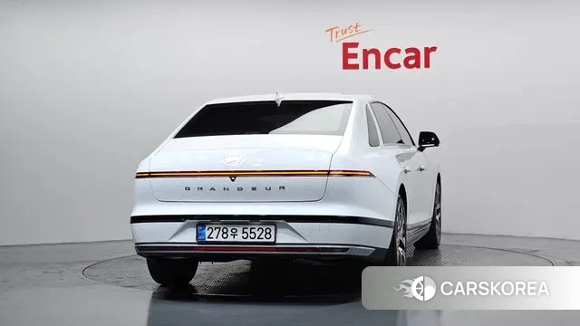 Hyundai Grandeur (GN7) id 3775709 из Кореи 14