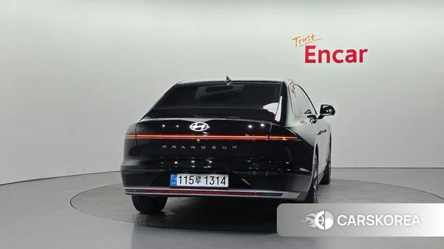 Hyundai Grandeur (GN7) id 3952500 из Кореи 14