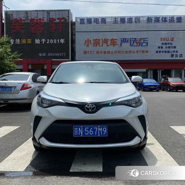 Toyota C-HR id 4374429 из Китая 17