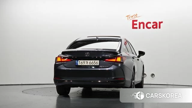 Lexus ES300h 7th generation id 4792383 из Кореи 28