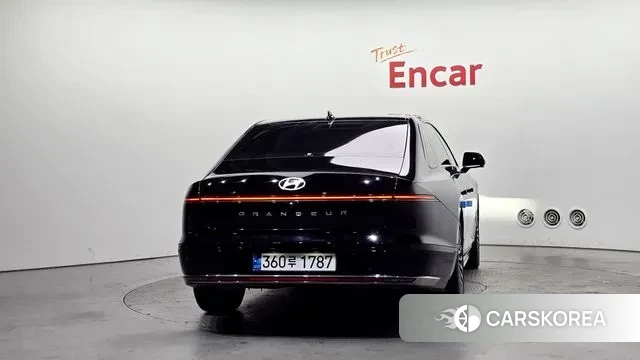 Hyundai Grandeur (GN7) id 3599480 из Кореи 14