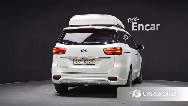 Kia The New Carnival id 3703732 из Кореи 14