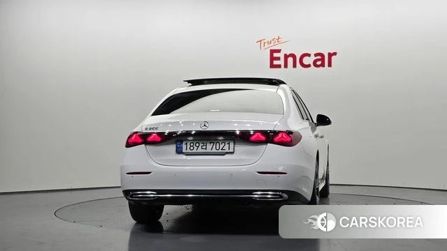 Mercedes-Benz E-Class W214 id 3952792 из Кореи 14