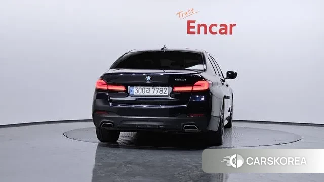 BMW 5 Series (G30) id 3378601 из Кореи 14