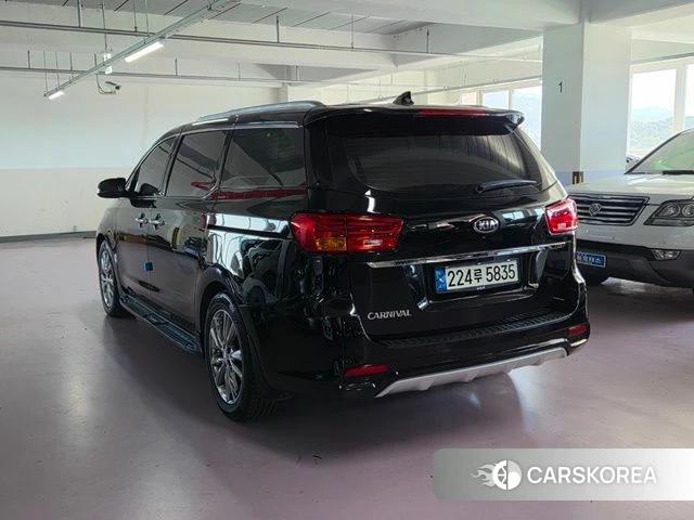 Kia The New Carnival id 4785895 из Кореи 11